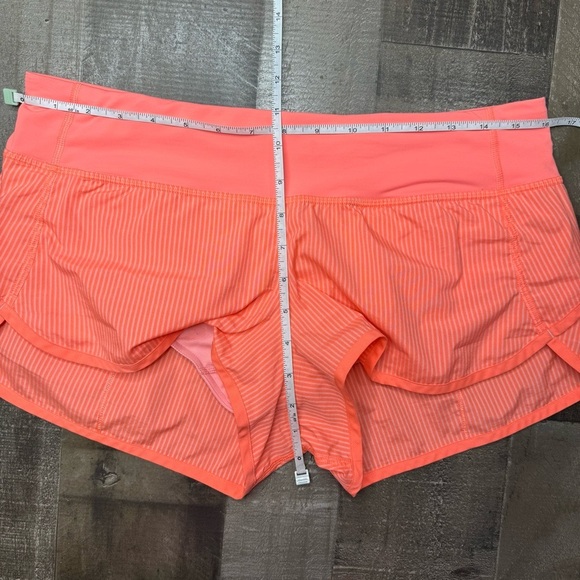 Lululemon Athletica Coral Run Speed Up Shorts with Lightweight Fabric size 8 - Picture 11 of 13